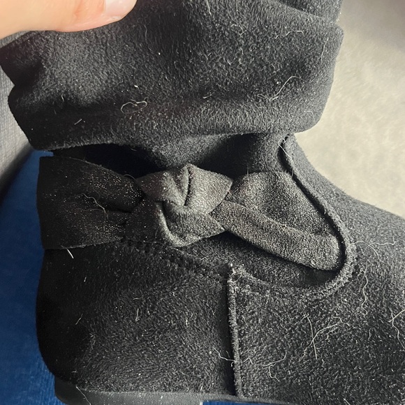 Target Kids Black Suede Boots - Picture 2 of 9